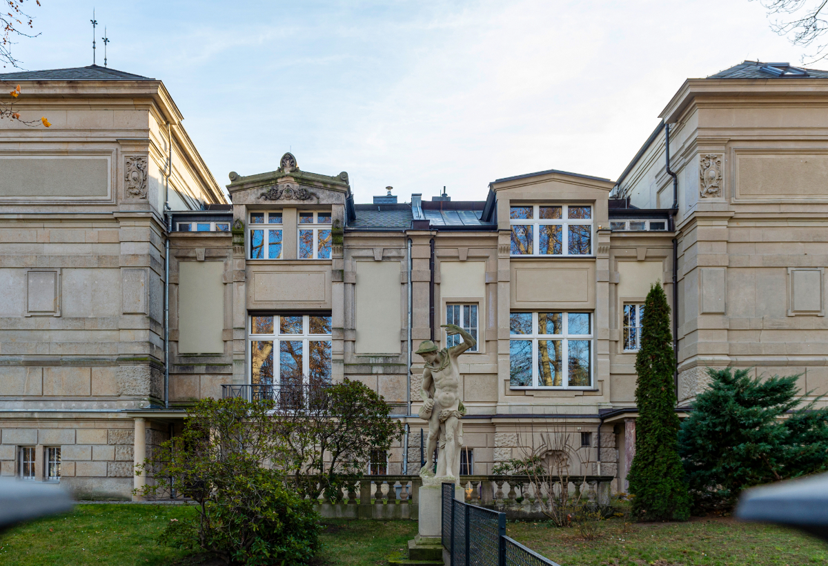 Kontakt und Anfahrt Kontakt und Anfahrt