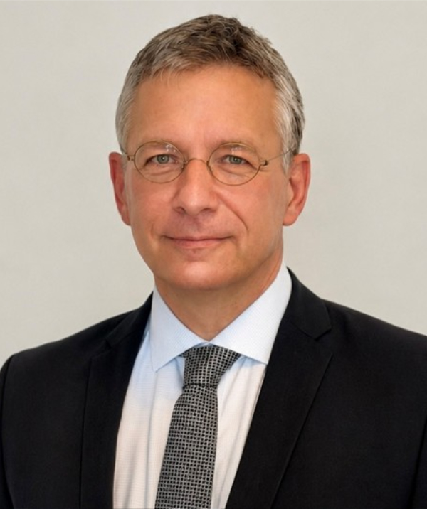 RA Andrej Klein